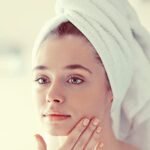 Rosa Mosqueta crema en la cara